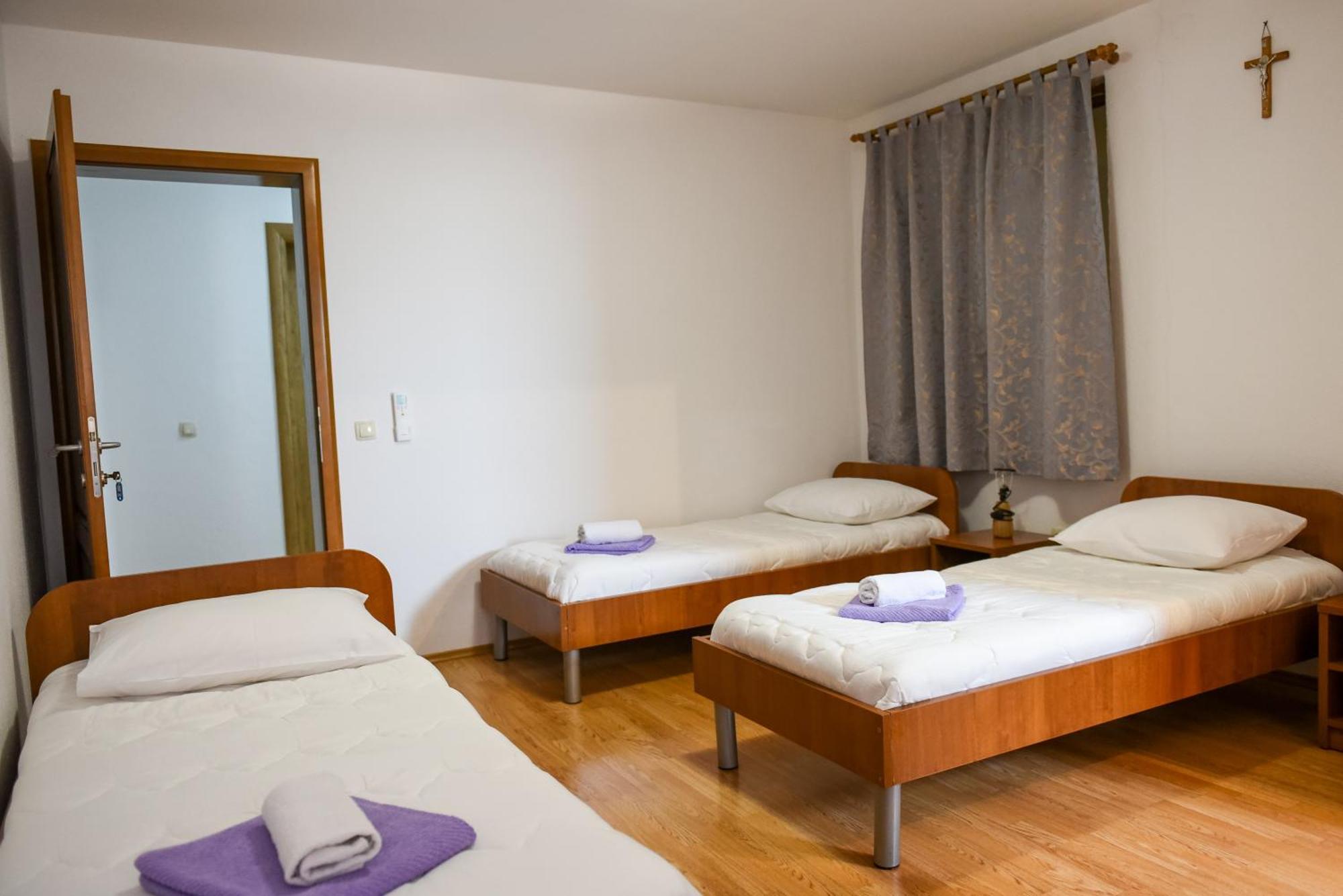 Apartments And Rooms Mara I Pavo Medjugorje Exterior photo