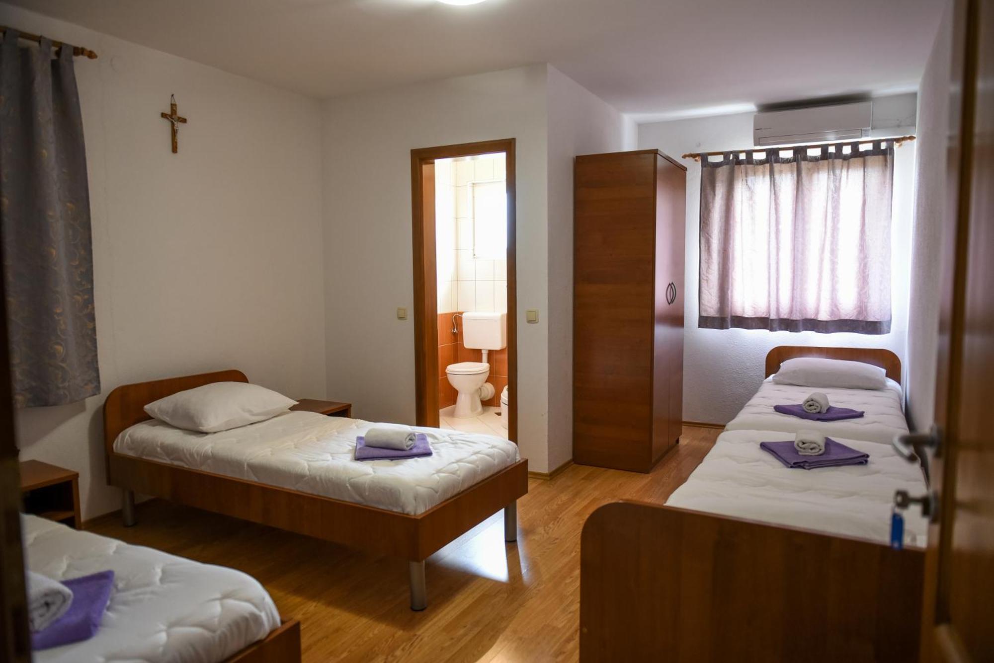 Apartments And Rooms Mara I Pavo Medjugorje Exterior photo