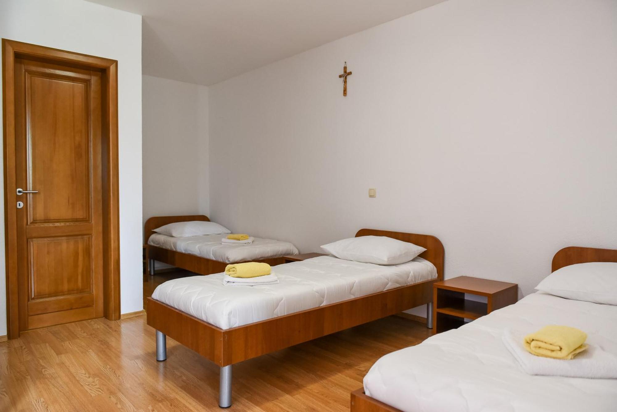 Apartments And Rooms Mara I Pavo Medjugorje Exterior photo