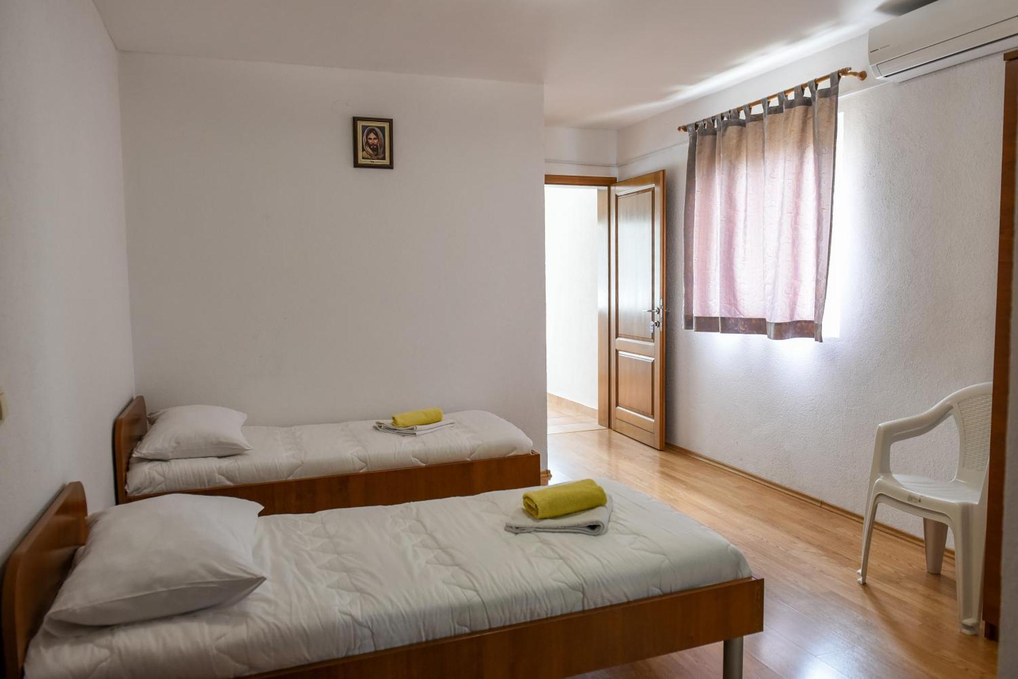 Apartments And Rooms Mara I Pavo Medjugorje Exterior photo