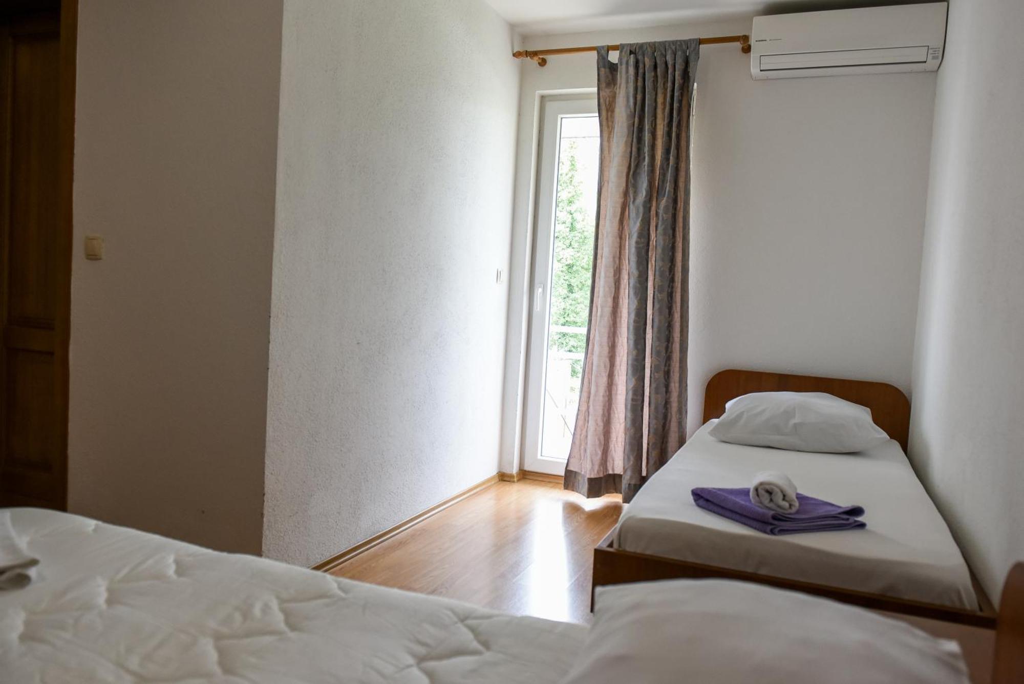 Apartments And Rooms Mara I Pavo Medjugorje Exterior photo