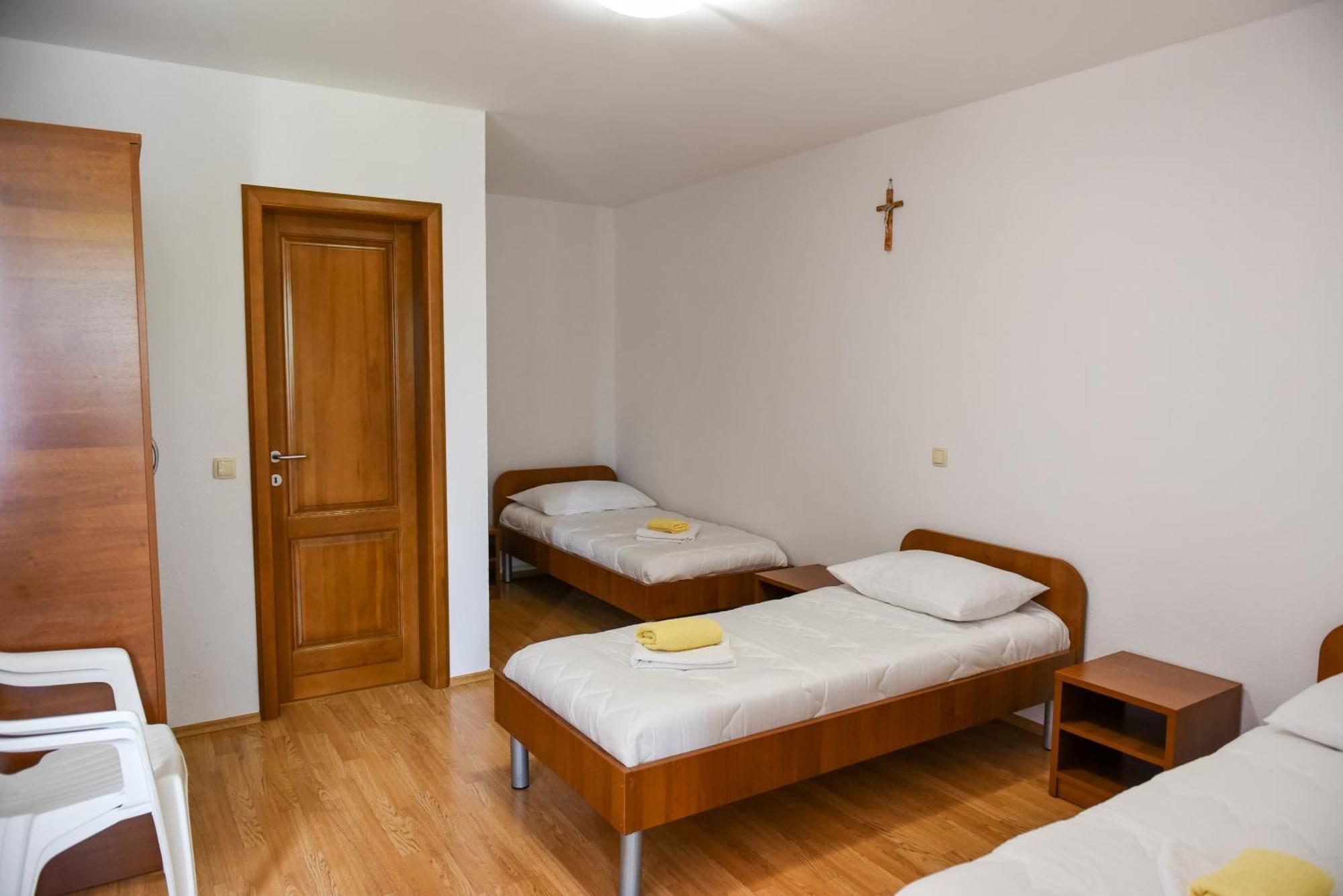 Apartments And Rooms Mara I Pavo Medjugorje Exterior photo