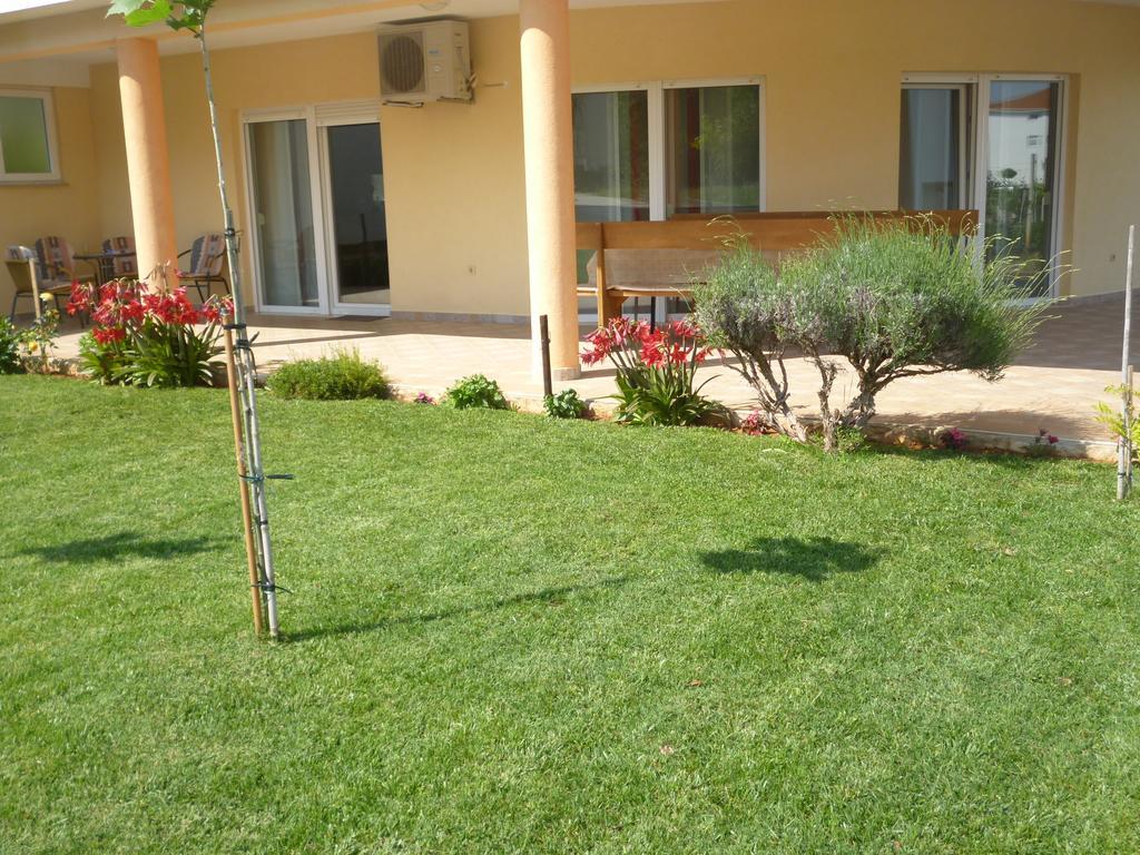 Apartments And Rooms Mara I Pavo Medjugorje Exterior photo